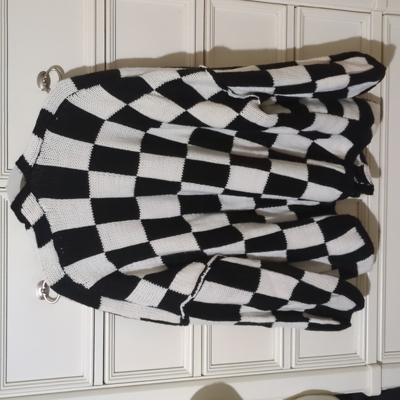 NWOT~Shop Talulah Oaklee Black And White Checkered Cardigan - Picture 5 of 5